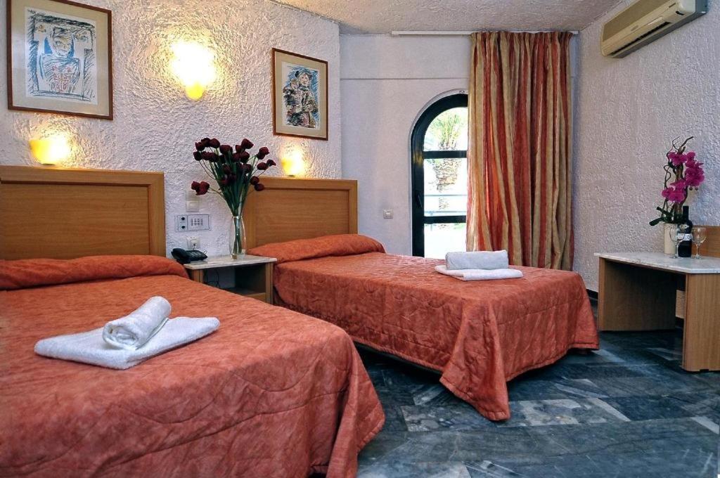 Karteros Hotel Eksteriør billede