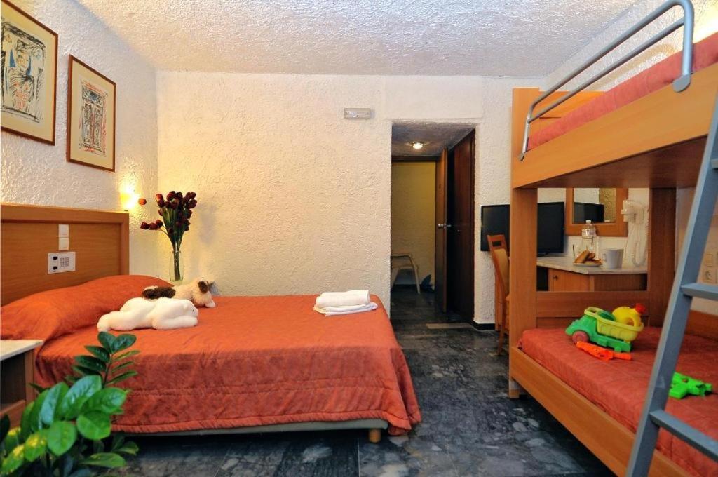 Karteros Hotel Eksteriør billede
