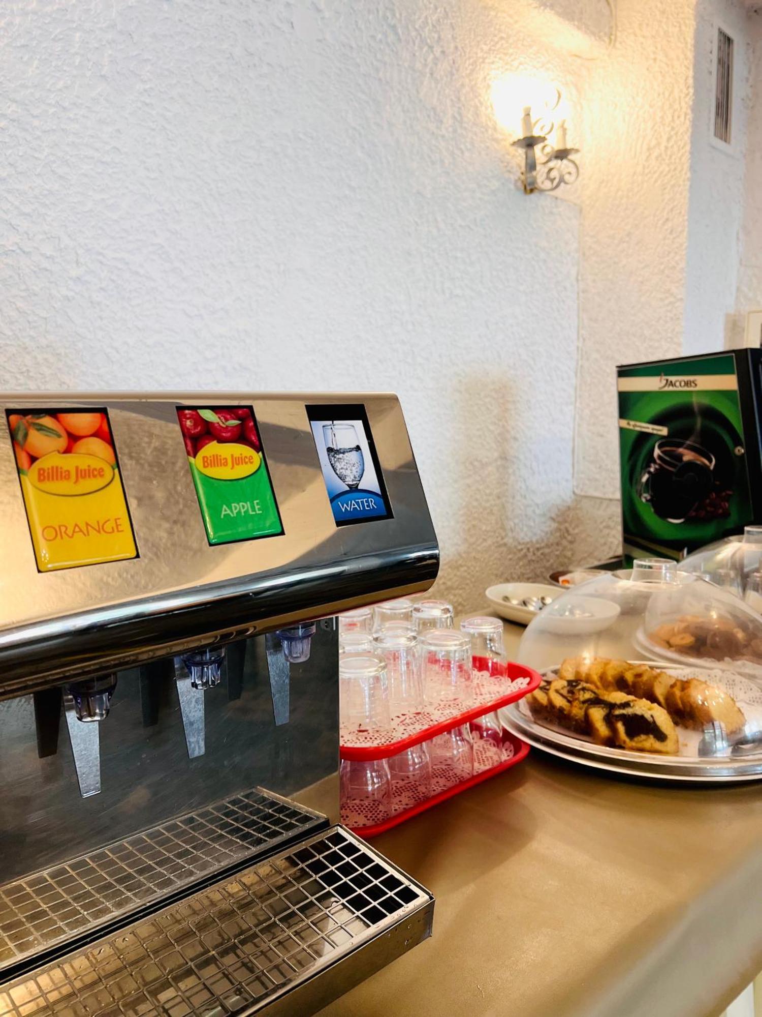 Karteros Hotel Eksteriør billede